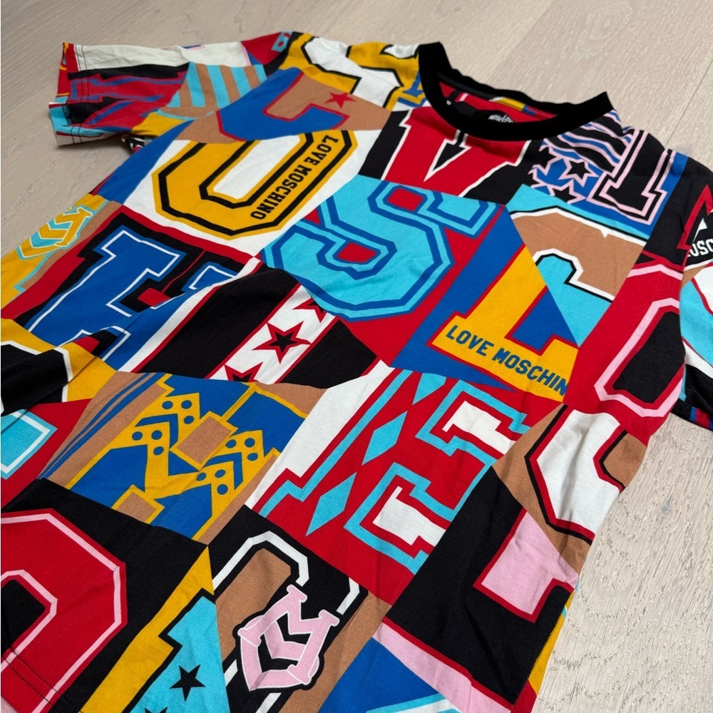 LOVE MOSCHINO Graphic Patchwork Logo T-Shirt – Size XL - Picture 4 of 7